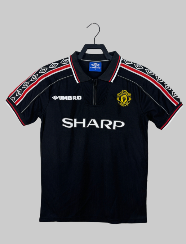 Manchester United 98/99 (Third)
