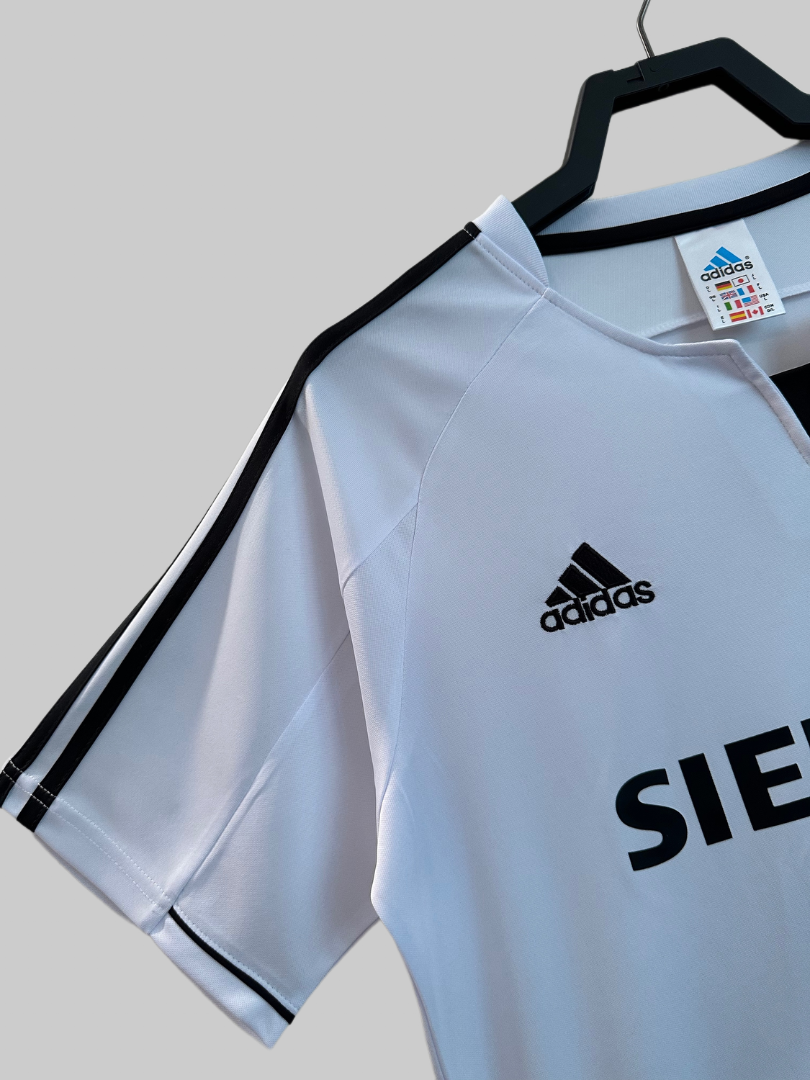 Real Madrid 04/05 (Home)