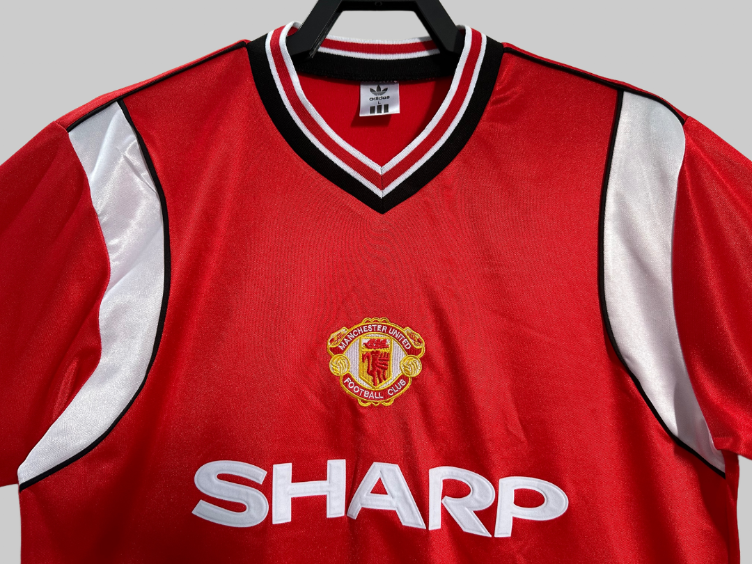 Manchester United 85/86 (Home)