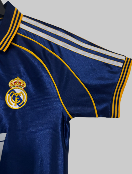Real Madrid 99/00 (Third)