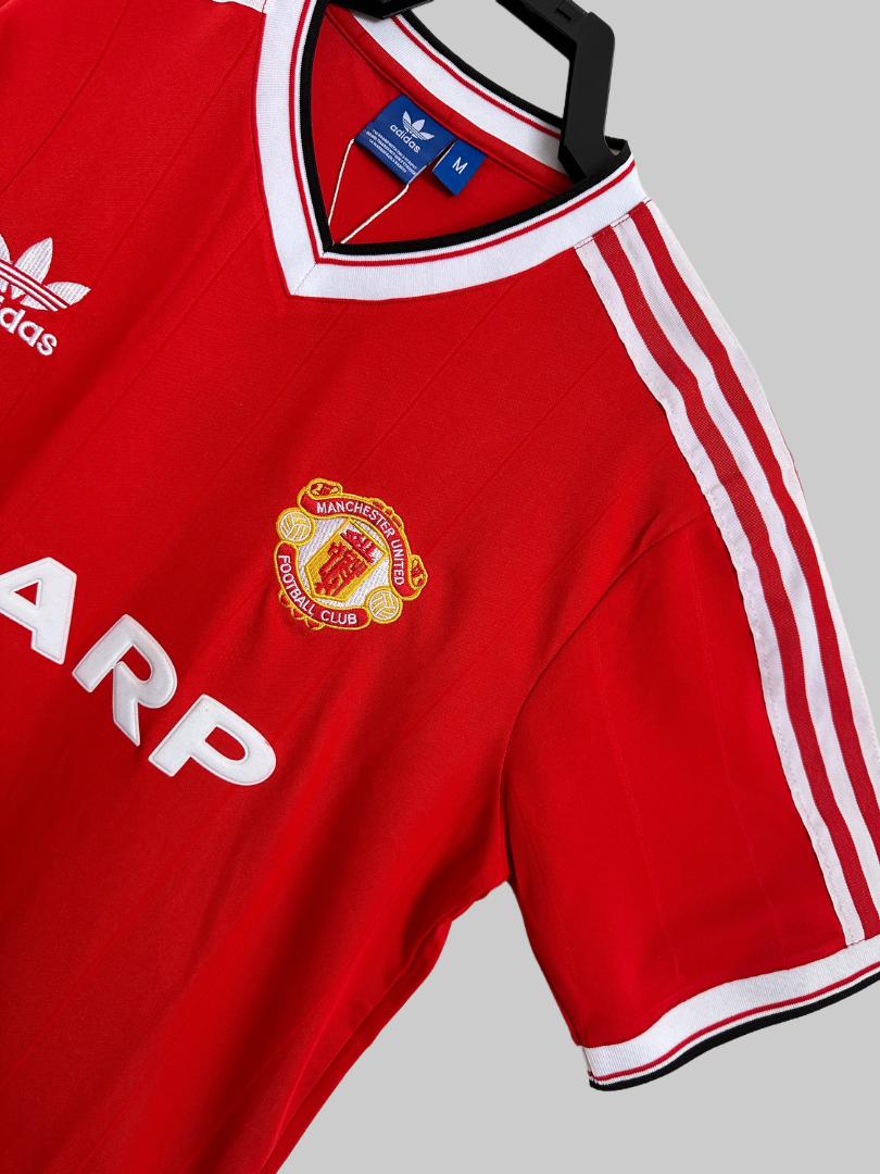 Manchester United 82/83 (Home)