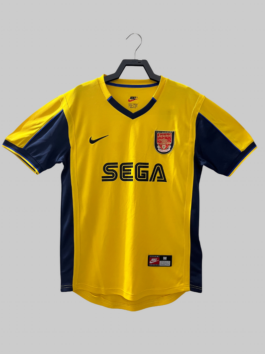 Arsenal 01/02 (Away)